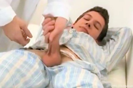 Doctor and Teen Patient Have Gay Sex